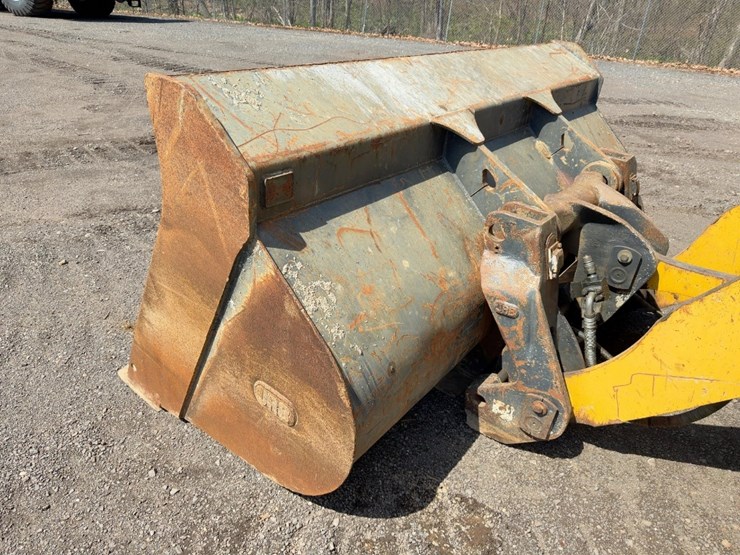 2017-komatsu-wa270-8-image-10