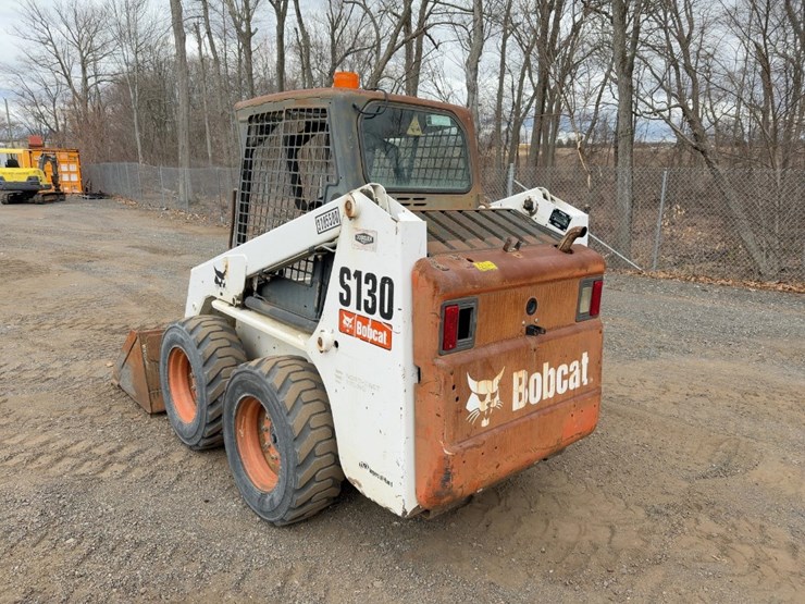 2006-bobcat-s130-image-3