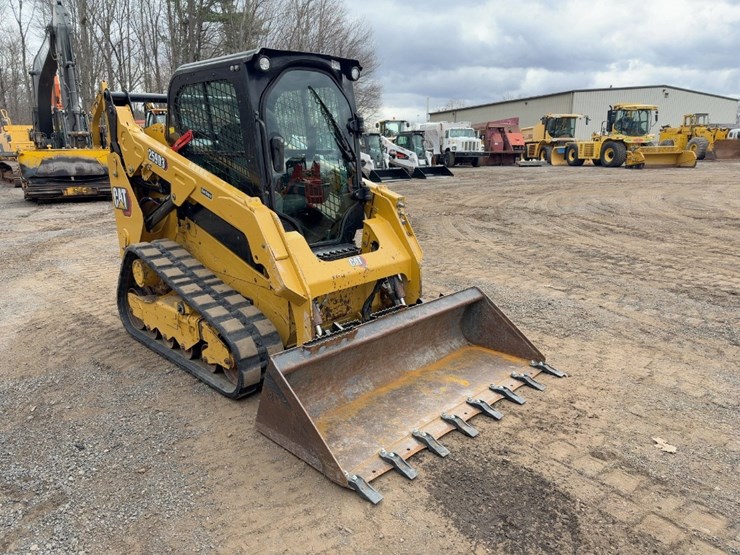 2021-caterpillar-259d3-image-7