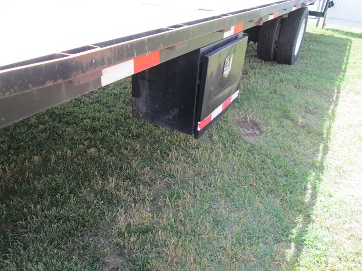 #46152-•-2005-chevrolet-s/a-single-cab-flatbed-truck-1gdg5c1e75f902740-image-25