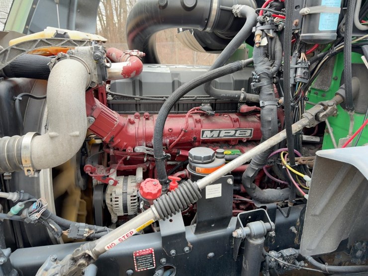 2018-mack-pinnacle-cxu613-image-8