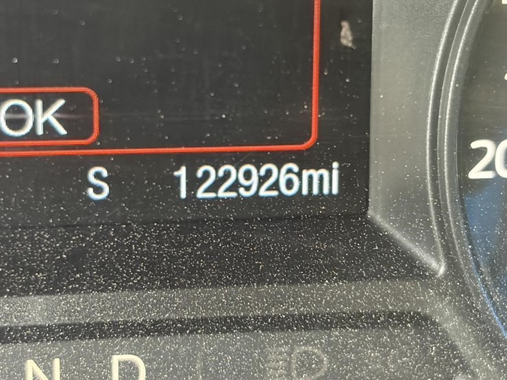 2017-ford-explorer-image-21