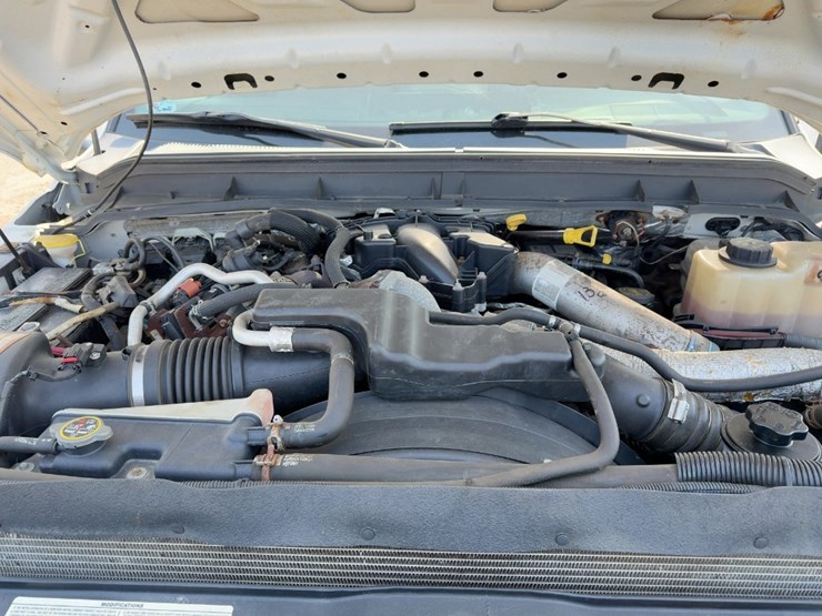 2015-ford-f350-xl-image-12