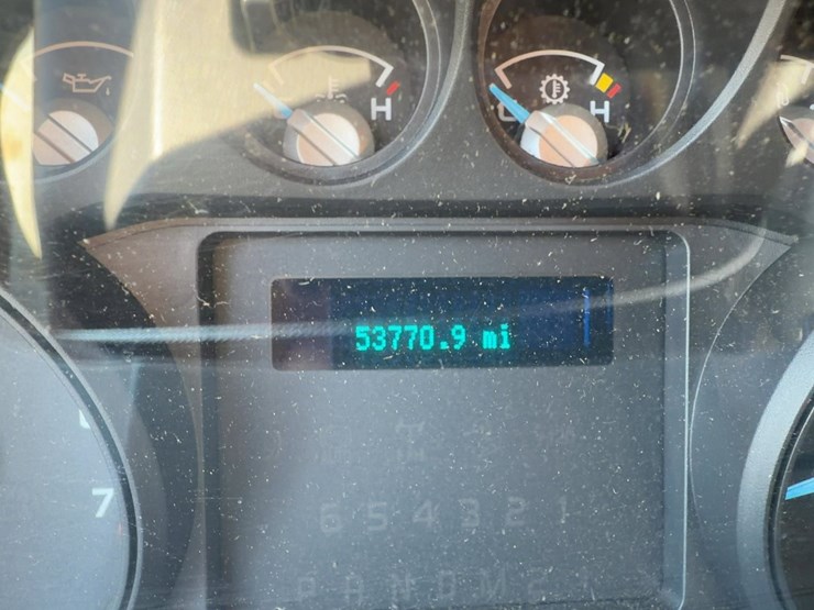 2014-ford-f350-xl-image-25