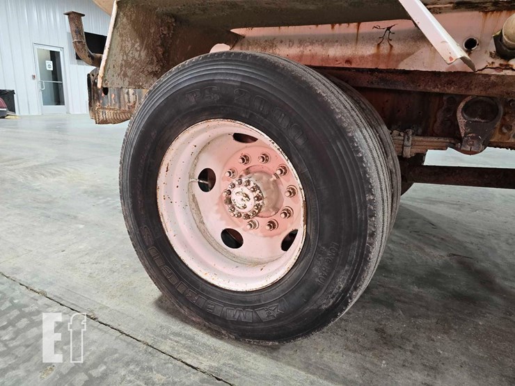 2000-ford-f650-sd-image-26