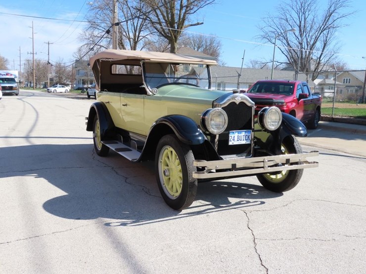 1924-mclaughlin-standard-six-touring-image-1