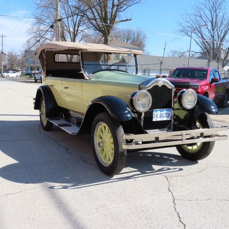 1924 McLaughlin Standard Six Touring