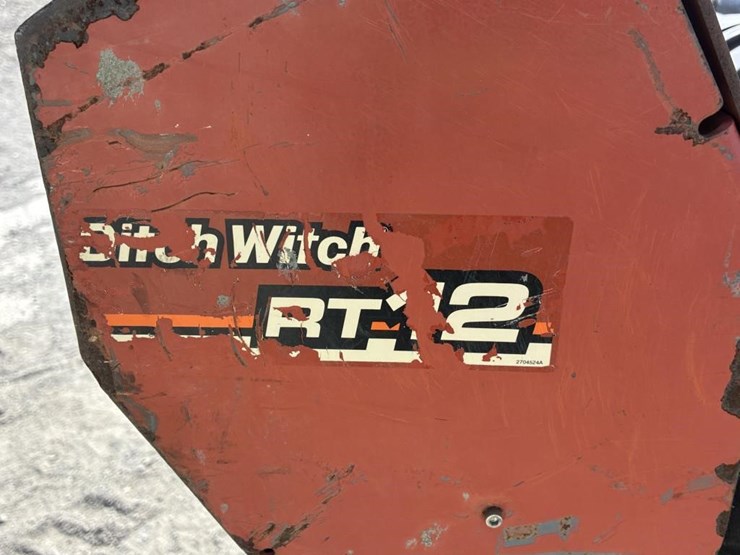 2011-ditch-witch-rt12-image-12