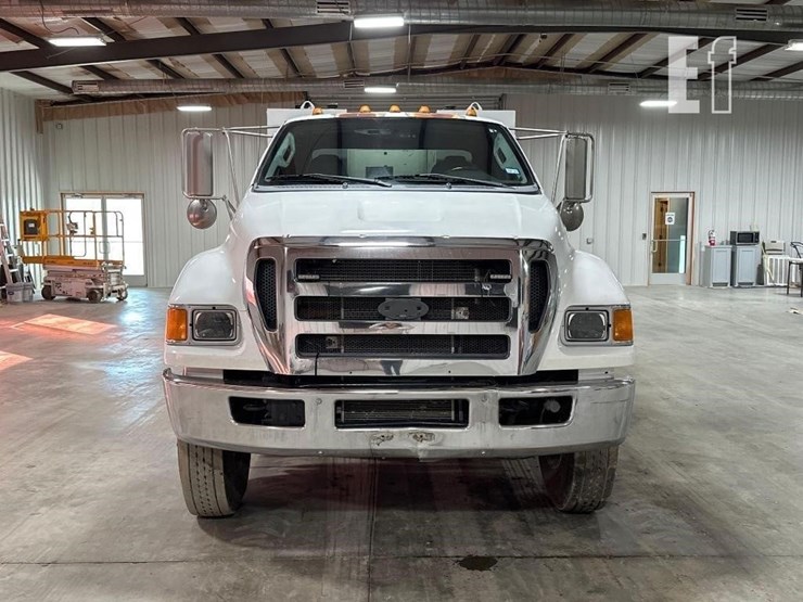 2015-ford-f750-sd-image-7