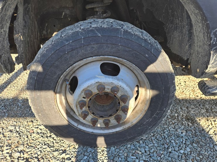 2017-massey-ferguson-8-image-68