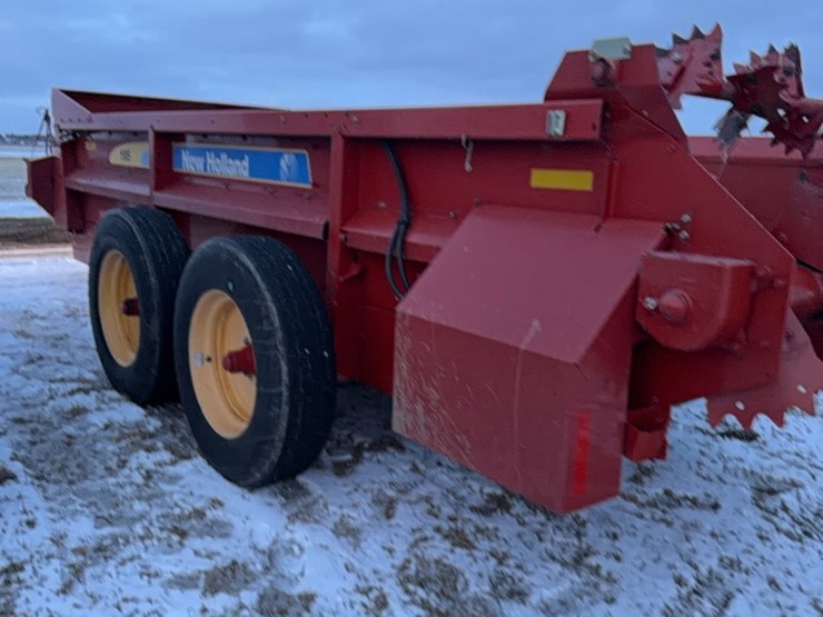 new-holland-195-image-27