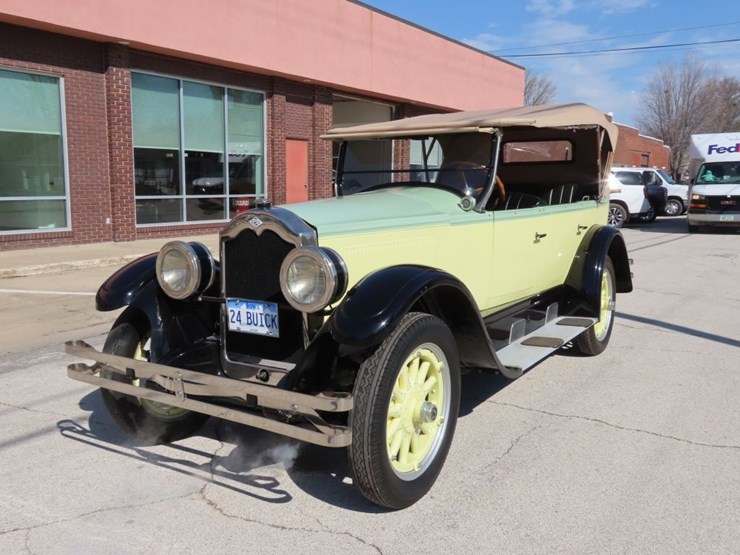 1924-mclaughlin-standard-six-touring-image-13