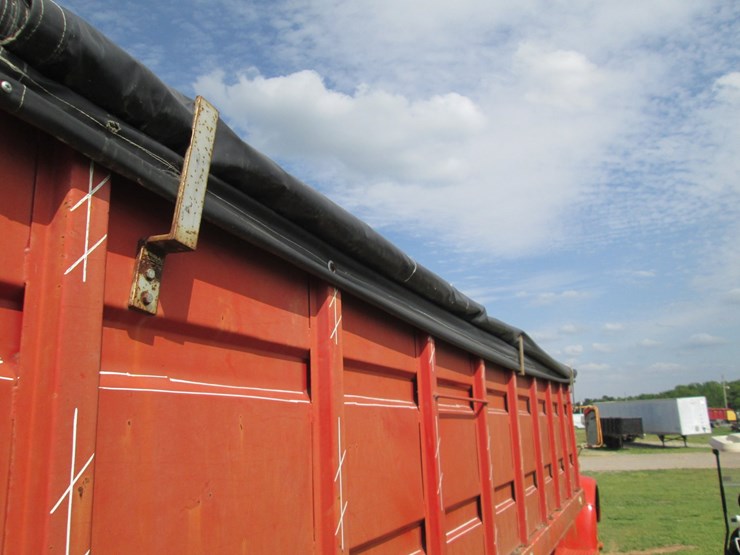 1969-chevrolet-c60-image-12