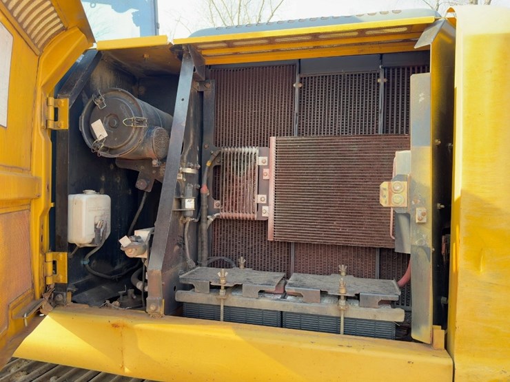 2008-deere-160d-lc-image-31