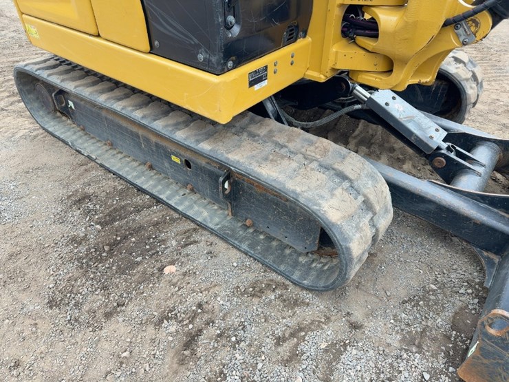 2022-caterpillar-306-image-19