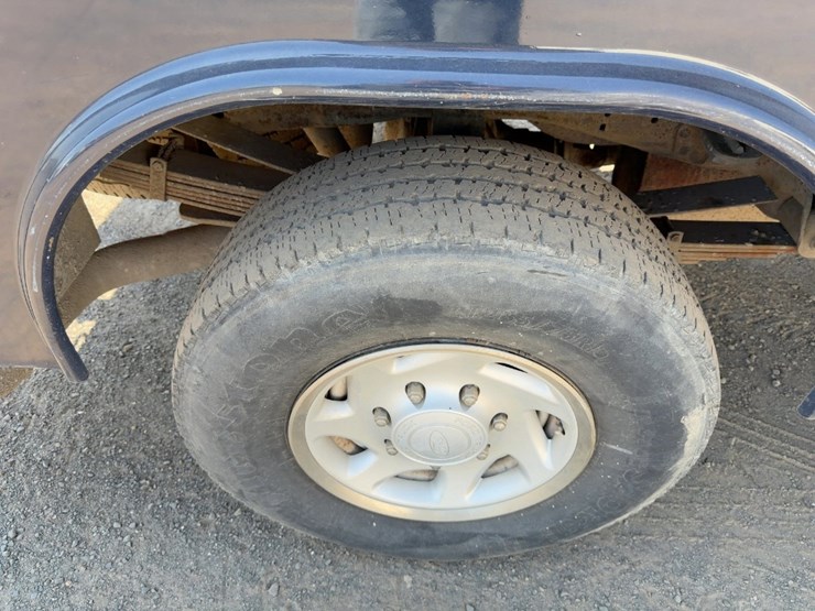 2002-ford-f350-xl-image-9