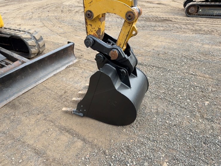 2017-caterpillar-305e2-cr-image-8