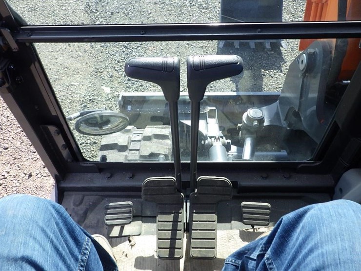 2023-develon-dx85r-3-hydraulic-excavator-image-45