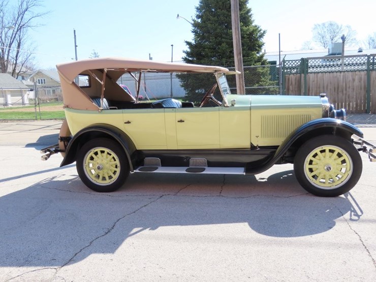 1924-mclaughlin-standard-six-touring-image-6