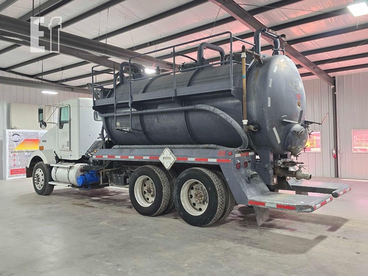 1999-kenworth-t800-image-4