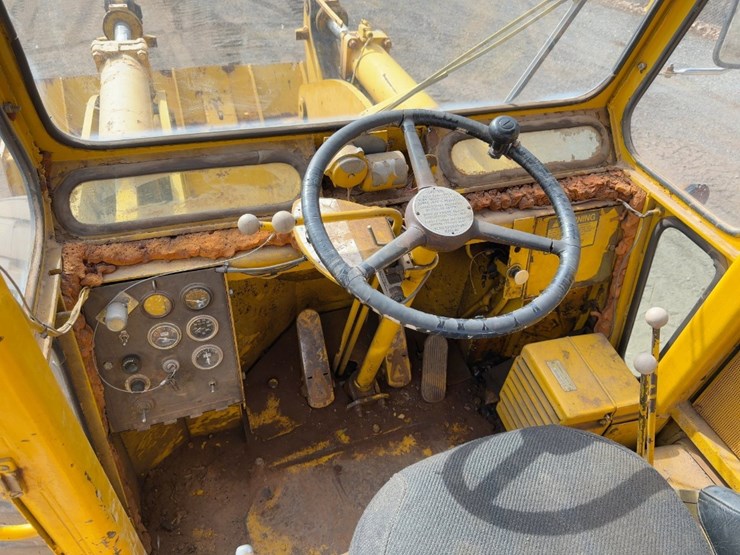 1975-clark-175b-image-23