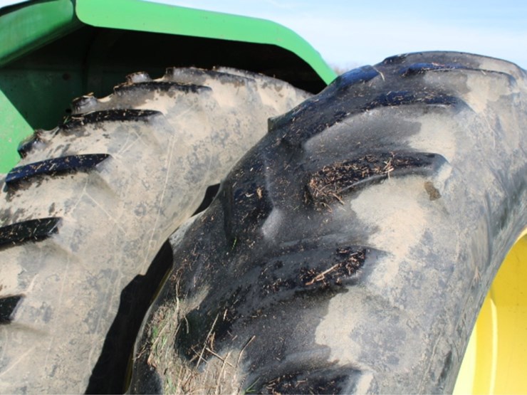 john-deere-8440-image-16