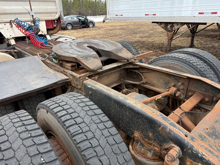 1999-western-star-5864ss-image-35