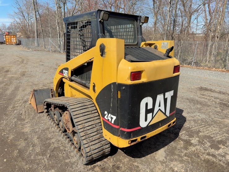 2002-caterpillar-247-image-3