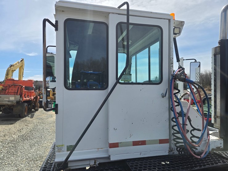 caterpillar-3116-image-13