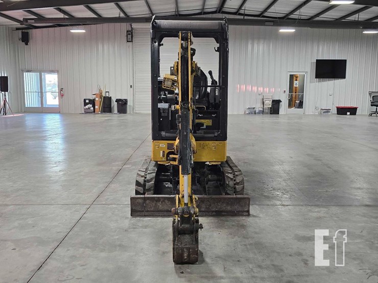 2021-caterpillar-301.8-image-7