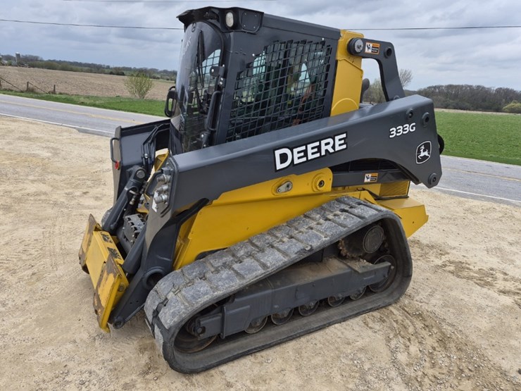 2019-deere-333g-image-1