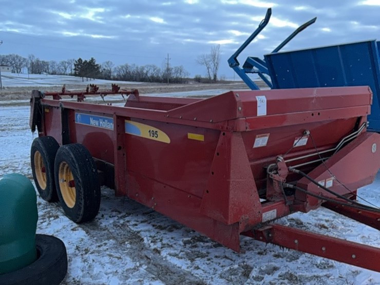 new-holland-195-image-2