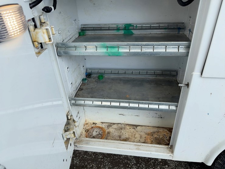 2019-utility-van-image-14