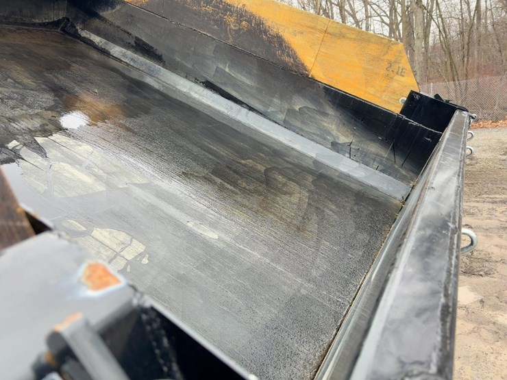 2013-ford-f750-xl-image-23