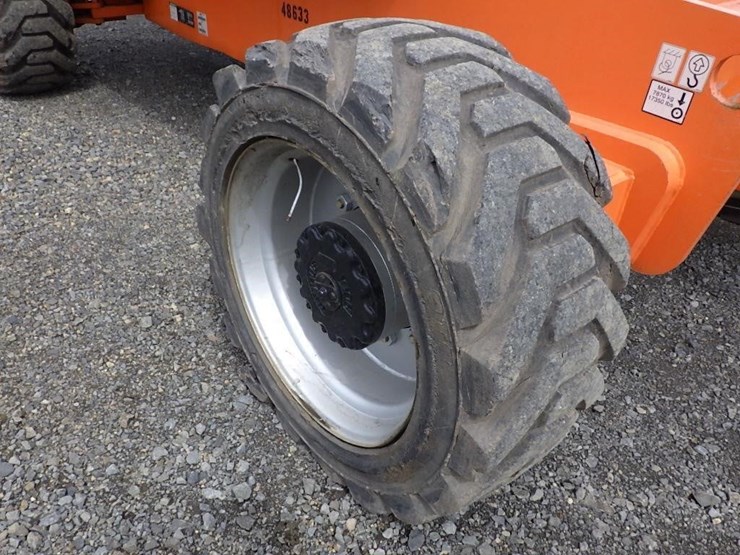 2008-jlg-800s-image-26