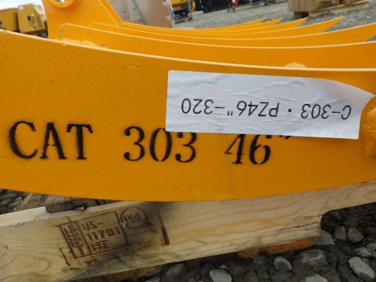 caterpillar-303-image-5