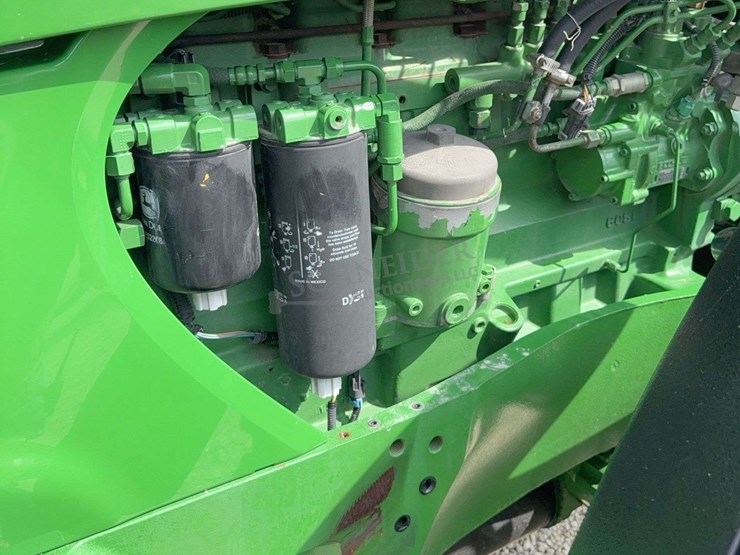 john-deere-200-image-24