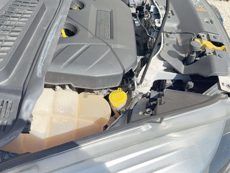 2014-ford-escape-titanium-image-23