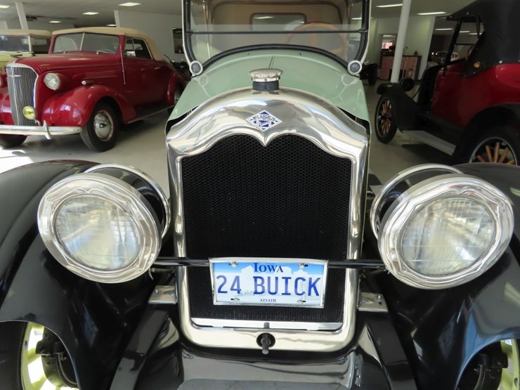 1924-mclaughlin-standard-six-touring-image-14