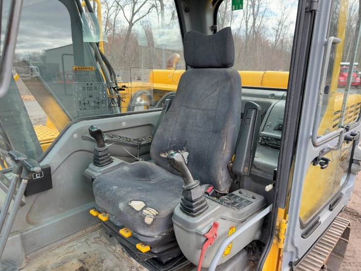2006-volvo-ec140b-lc-image-40