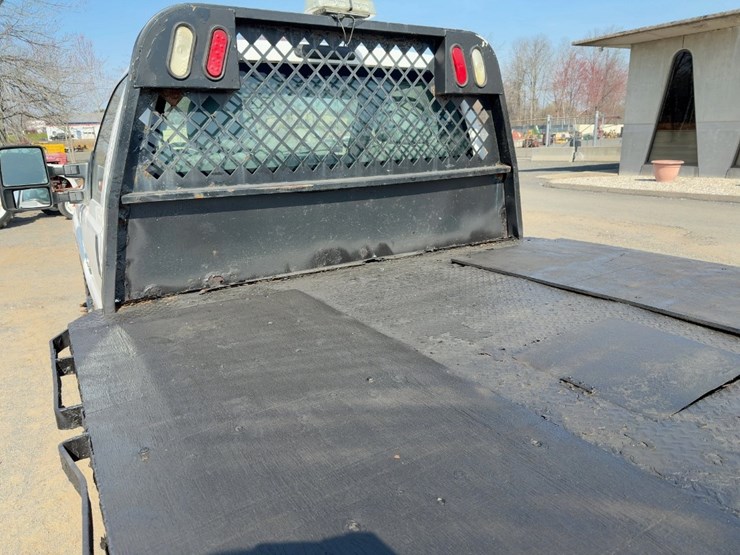 2015-ford-f350-xl-image-13