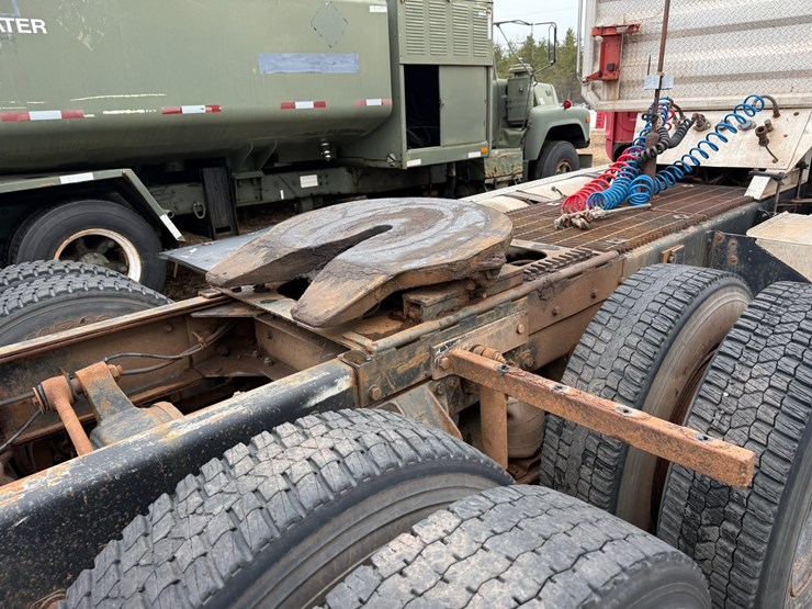 1999-western-star-5864ss-image-37