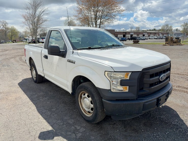 2016-ford-f150-xl-image-7