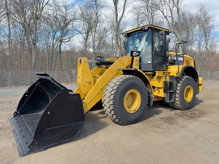 2017-caterpillar-950m-image-1