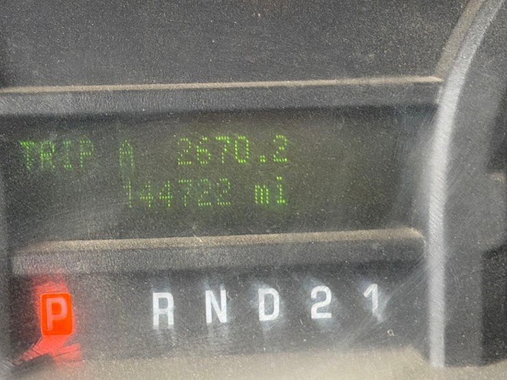 2013-ford-e350-image-21