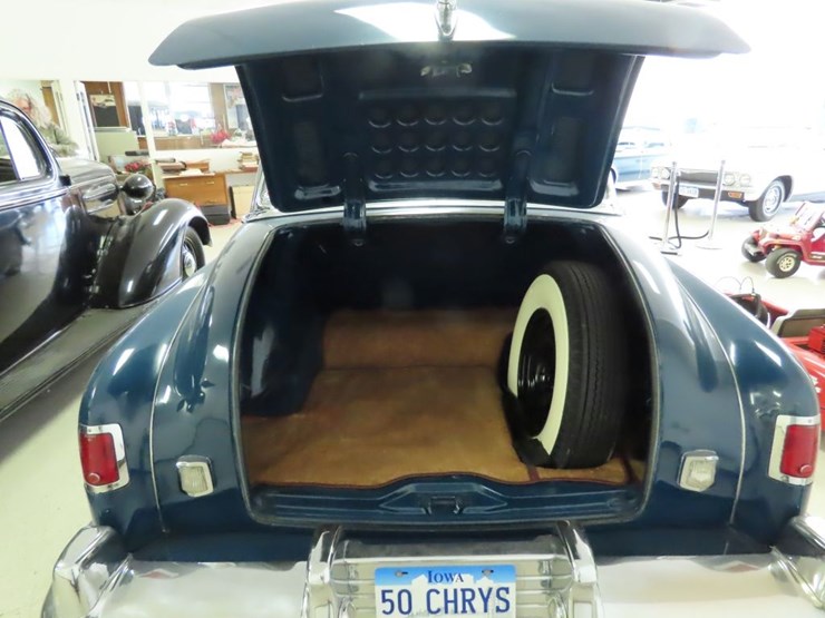 1950-chrysler-windsor-4dr-sedan-image-14