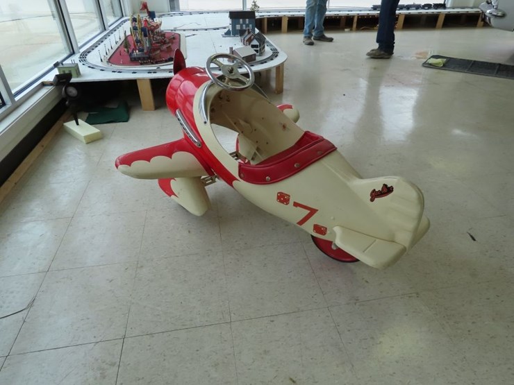 pedal-airplane-image-3