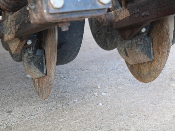 john-deere-750-image-21