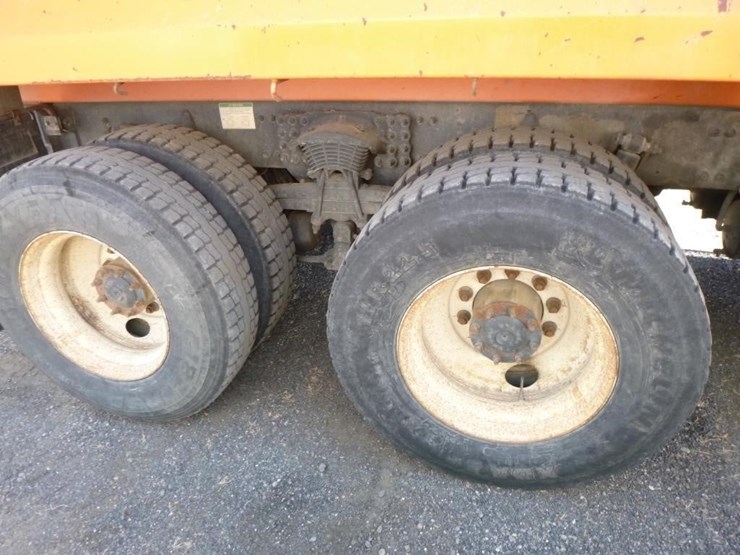 2002-caterpillar-c12-image-30