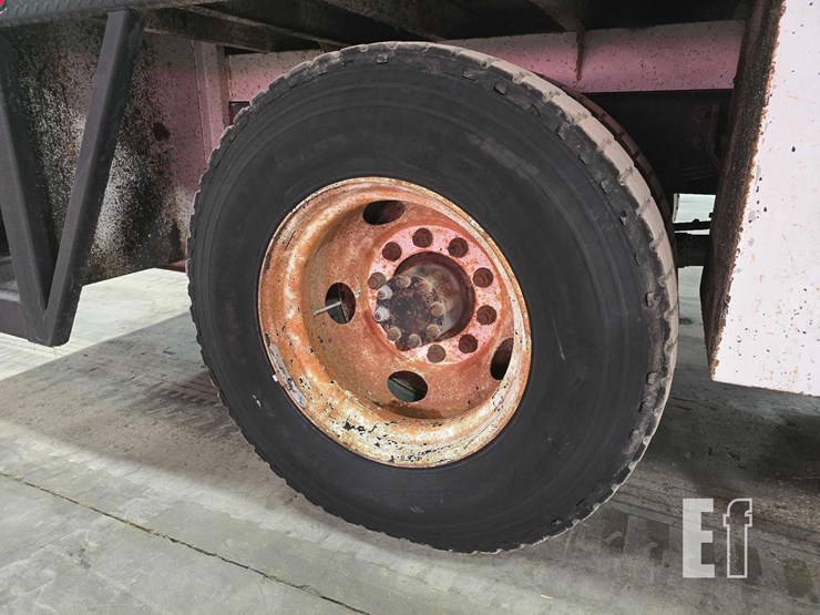 2009-ford-f650-sd-image-24